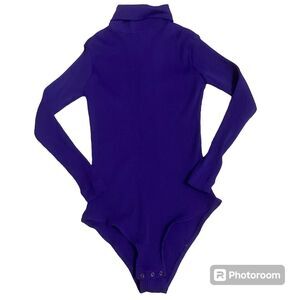 Vintage single-stitch bodysuit